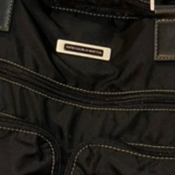 90s United Colors of Benetton black nylon large shoulder bag - Picture 2 of 6